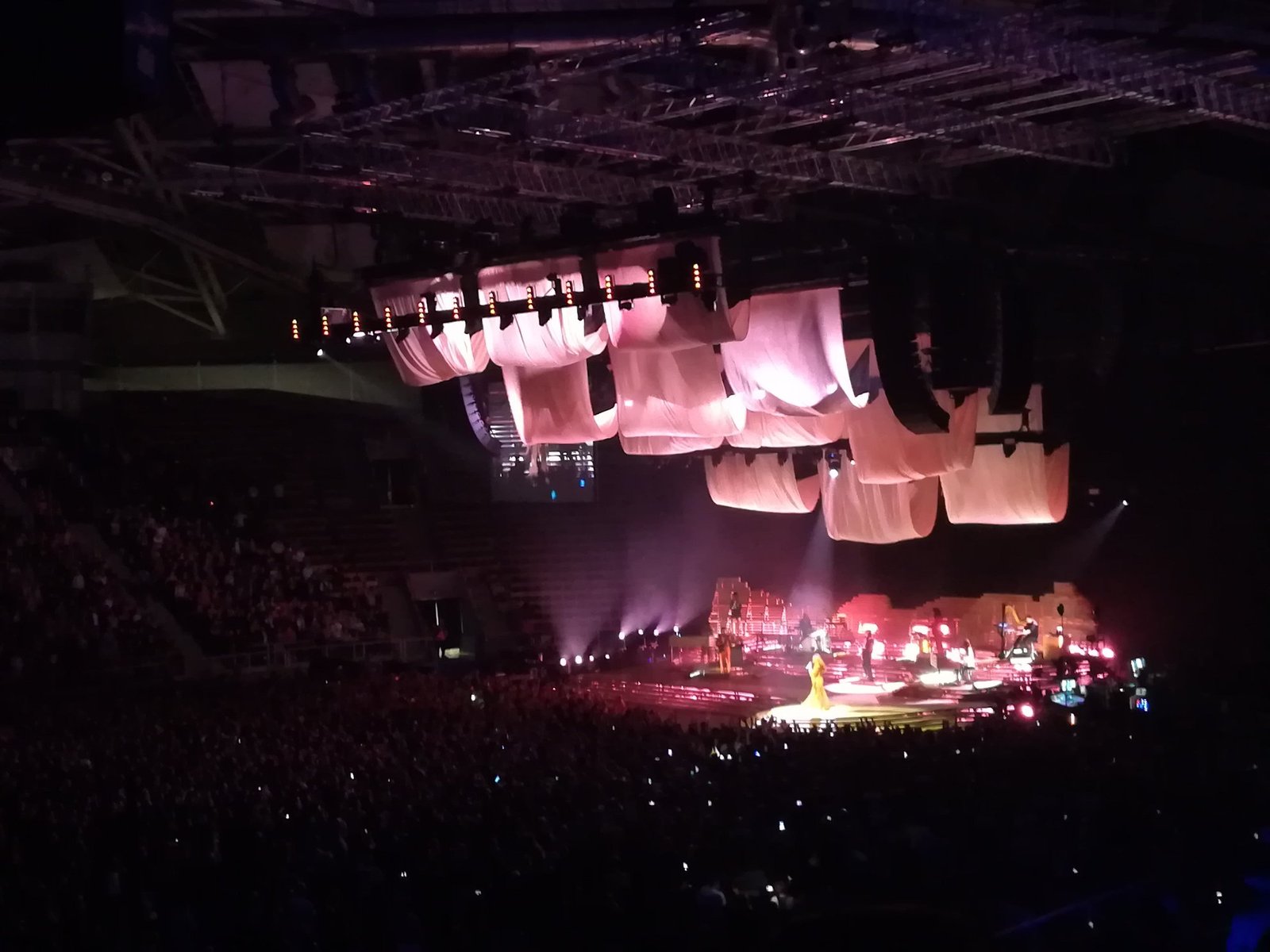 FLORENCE AND THE MACHINE - 15.03 ATLAS ARENA, ŁÓDŹ relacje koncerty w polsce