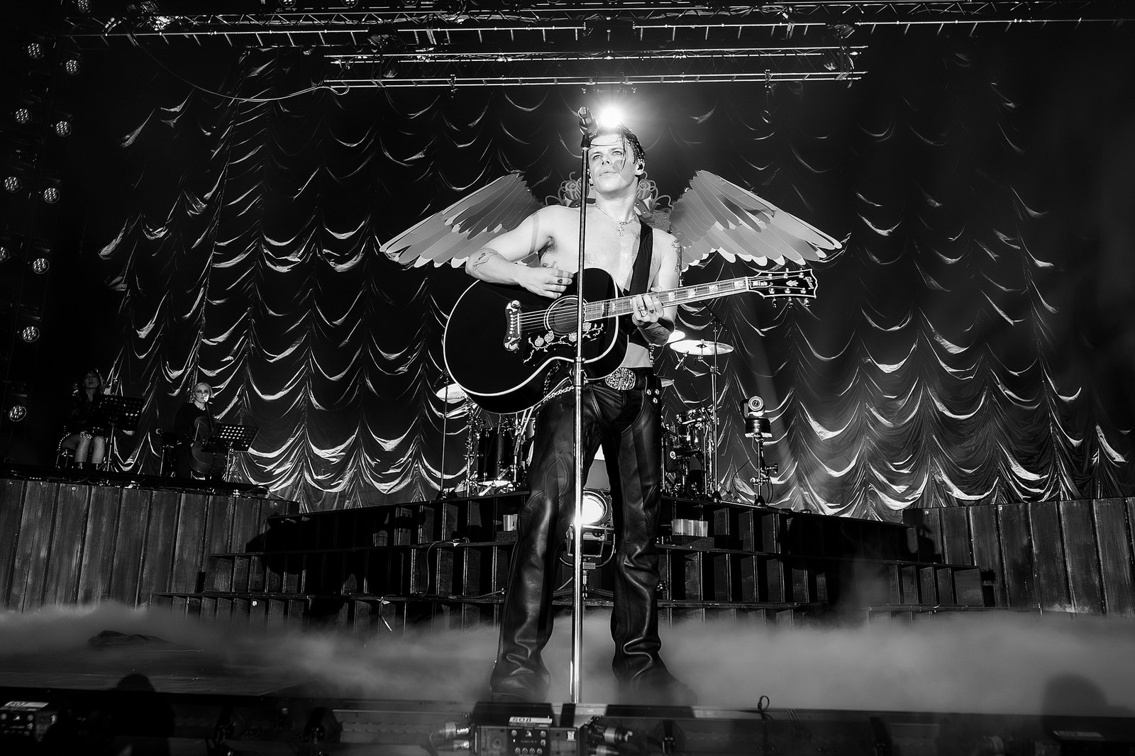 yungblud warszawa torwar 2025